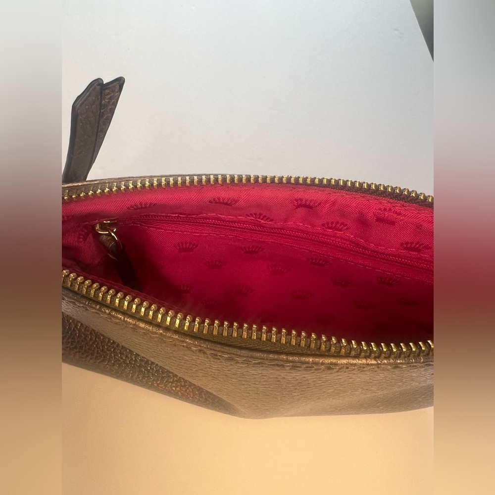 Juicy Couture Bronze iridescent Wristlet Clutch
Some wear - look closely - Picture 5 of 7